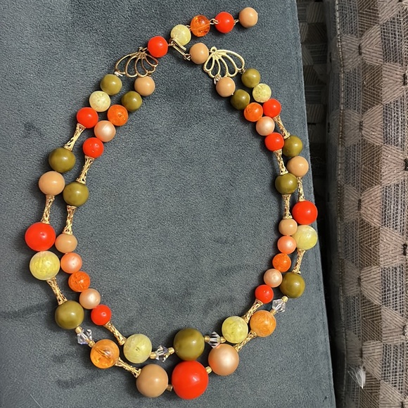Vintage Double Strand Autumn Colors and Gold Accent Bead Necklace - Picture 3 of 16